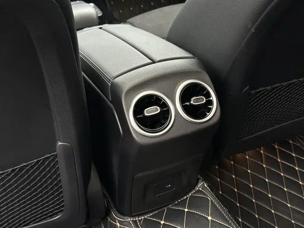 Mercedes-Benz A-Class — миниатюра 17
