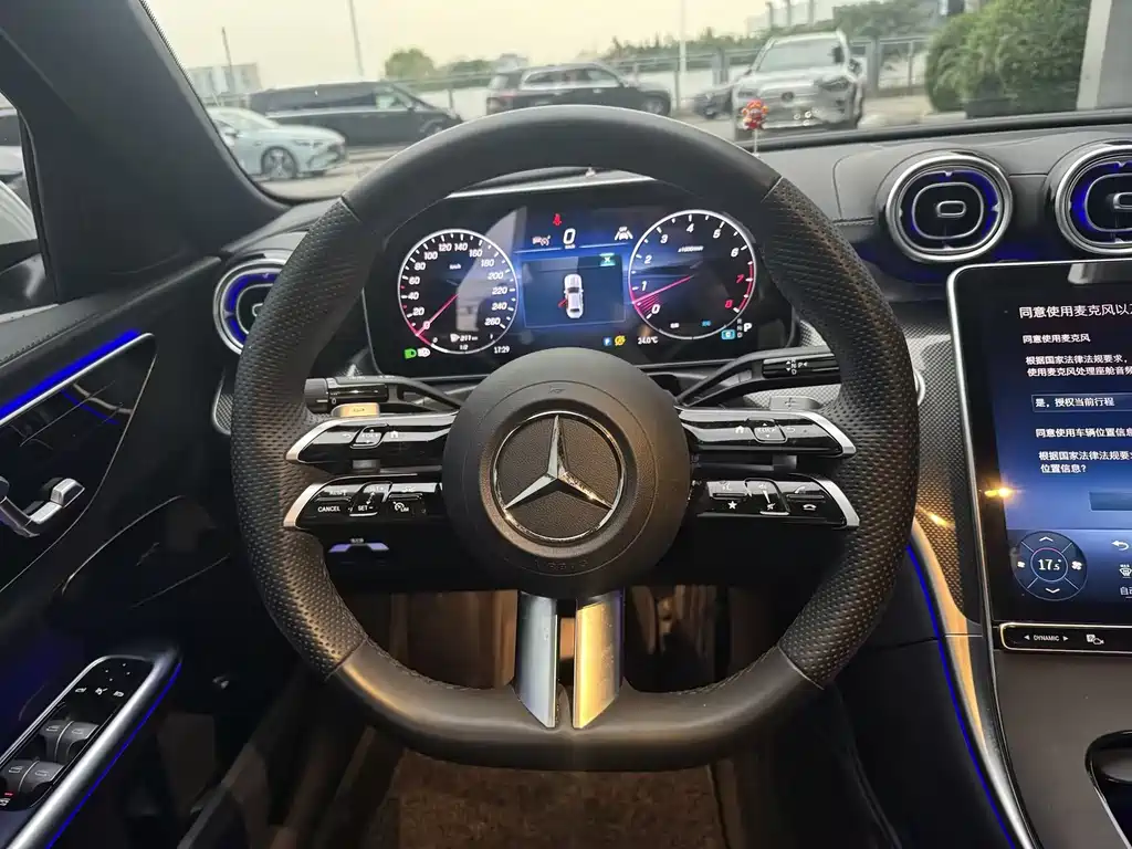 Mercedes-Benz C-Class — миниатюра 8