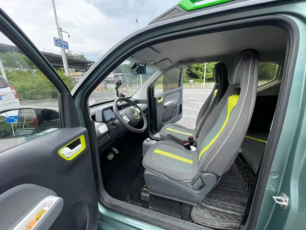 Wuling MINIEV — миниатюра 6