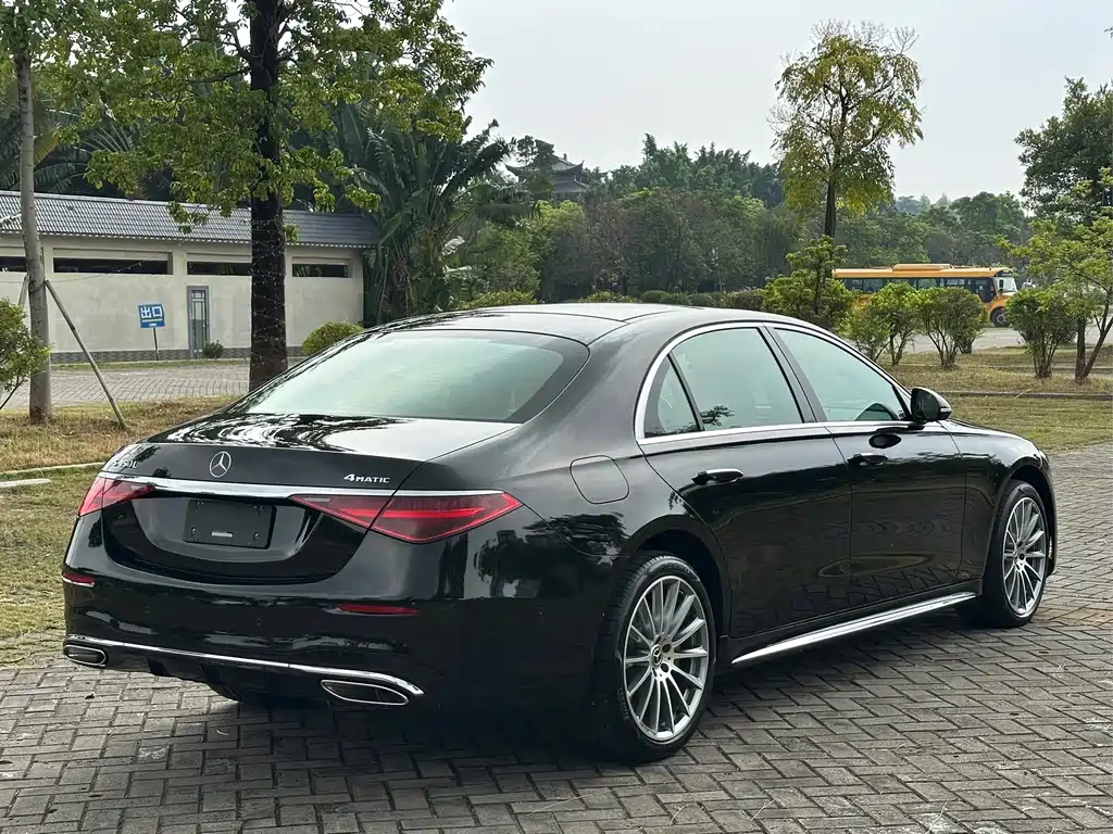 Mercedes-Benz S-Class — миниатюра 7