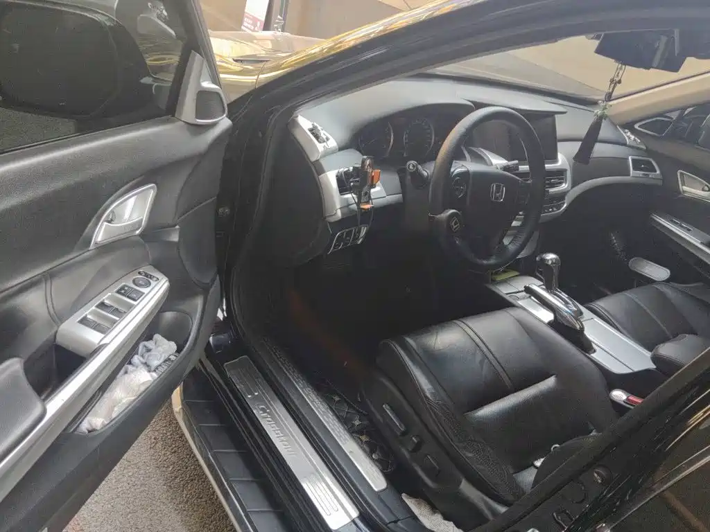 Honda Crosstour — миниатюра 17