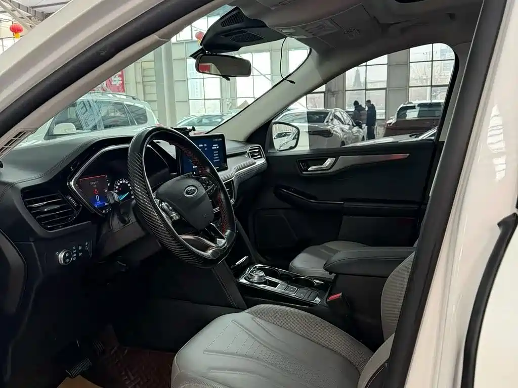 Ford Escape — миниатюра 4