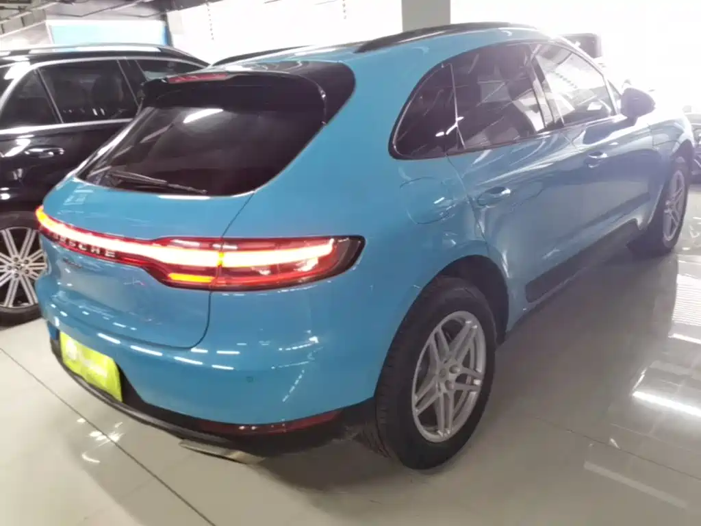 Porsche Macan — миниатюра 7