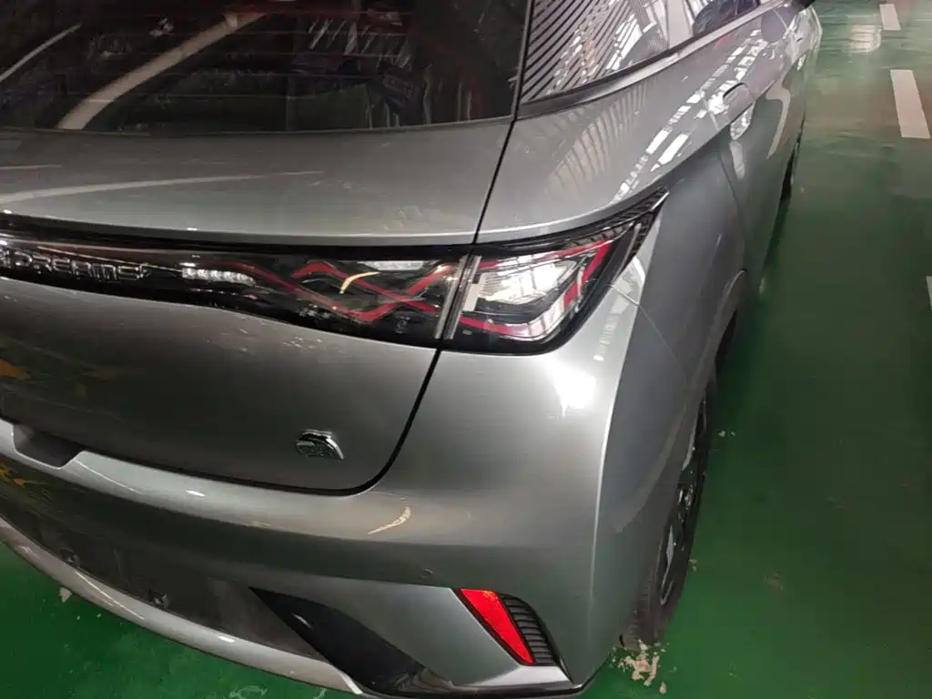 BYD Dolphin — миниатюра 8