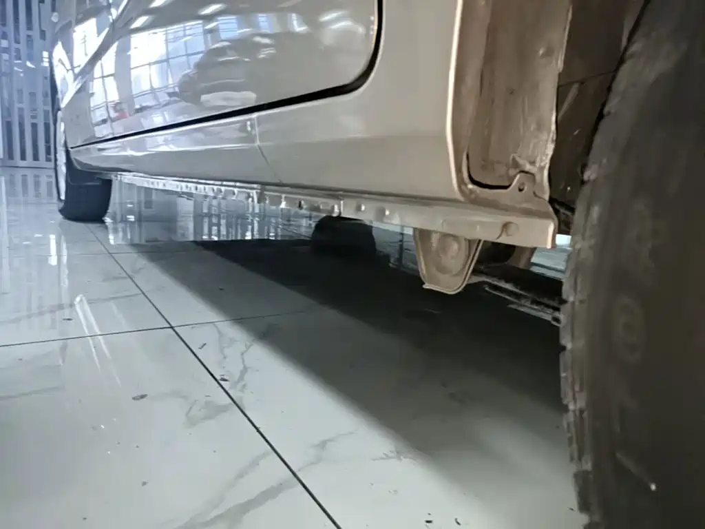 Wuling Hongguang V — миниатюра 22