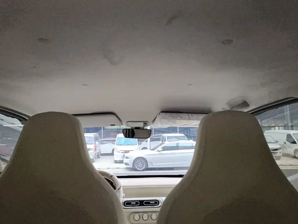 Wuling MINIEV — миниатюра 18