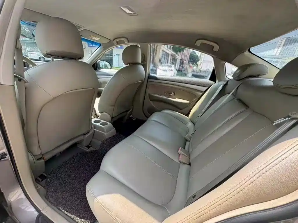 Nissan Sylphy — миниатюра 7