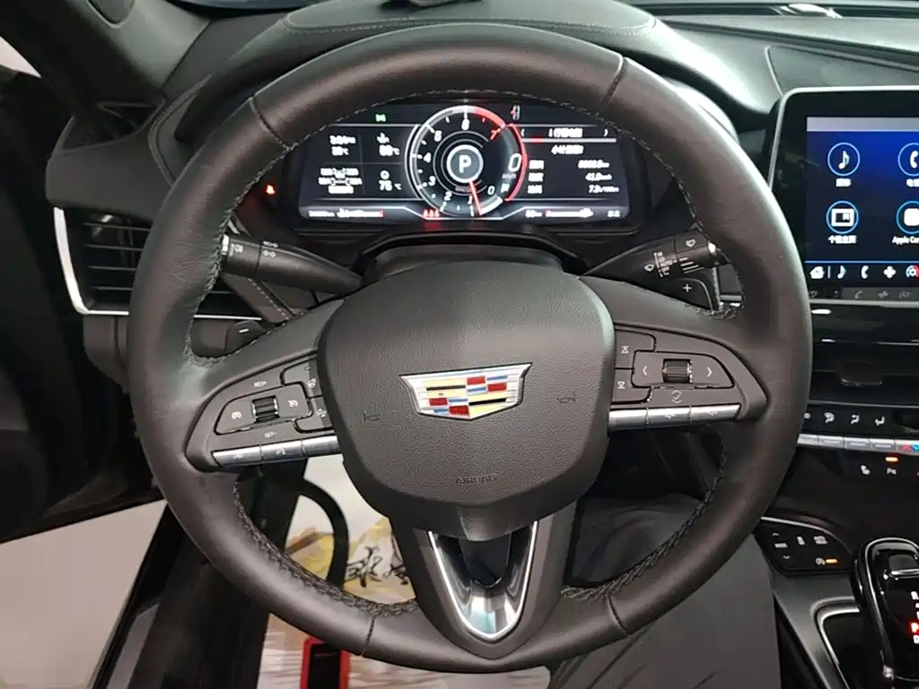 Cadillac CT5 — миниатюра 11