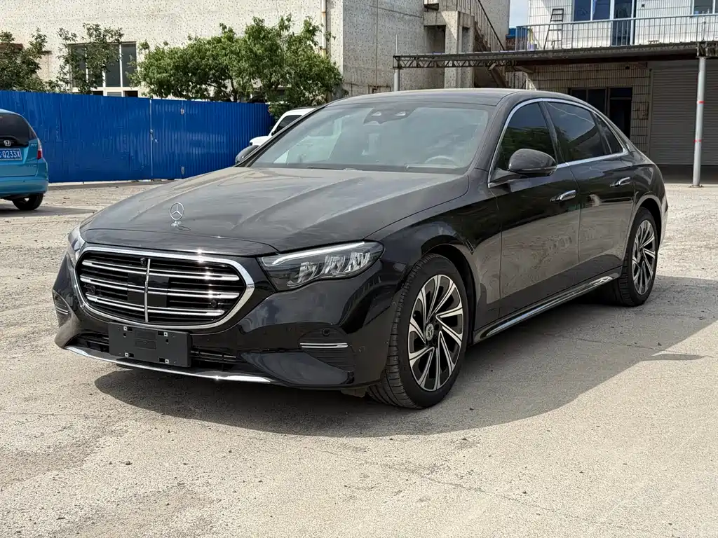 Mercedes-Benz E-Class 2025