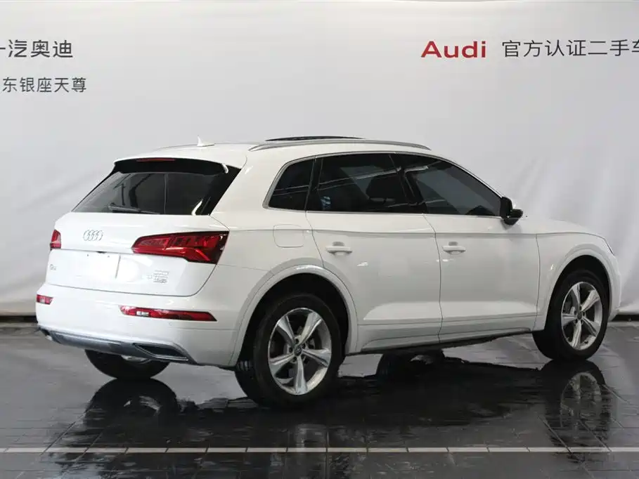 Audi Q5L 2018 40 TFSI VI