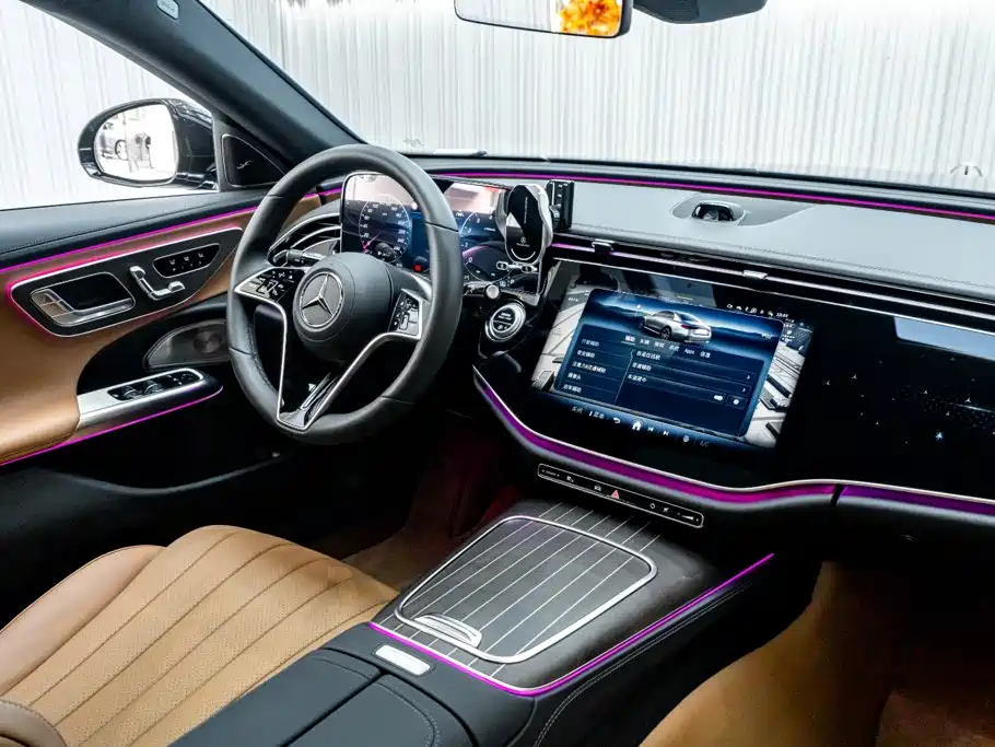Mercedes-Benz E-Class — миниатюра 23