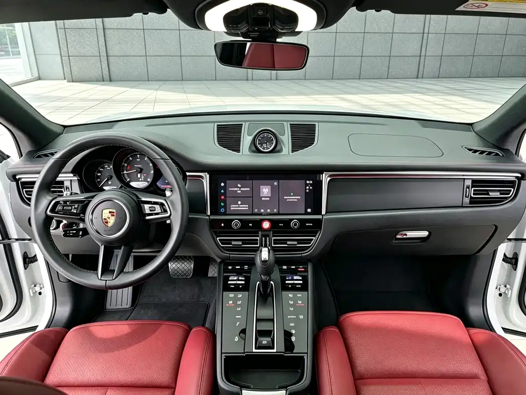 Porsche Macan — миниатюра 6