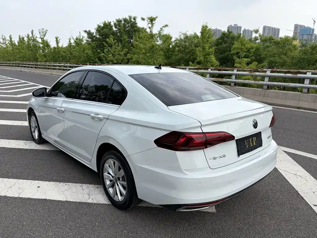 Volkswagen Bora — миниатюра 8