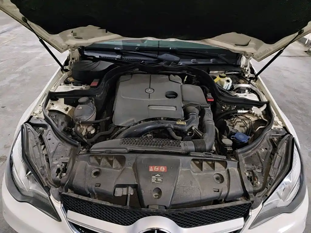 Mercedes-Benz E-Class (Import) — миниатюра 25