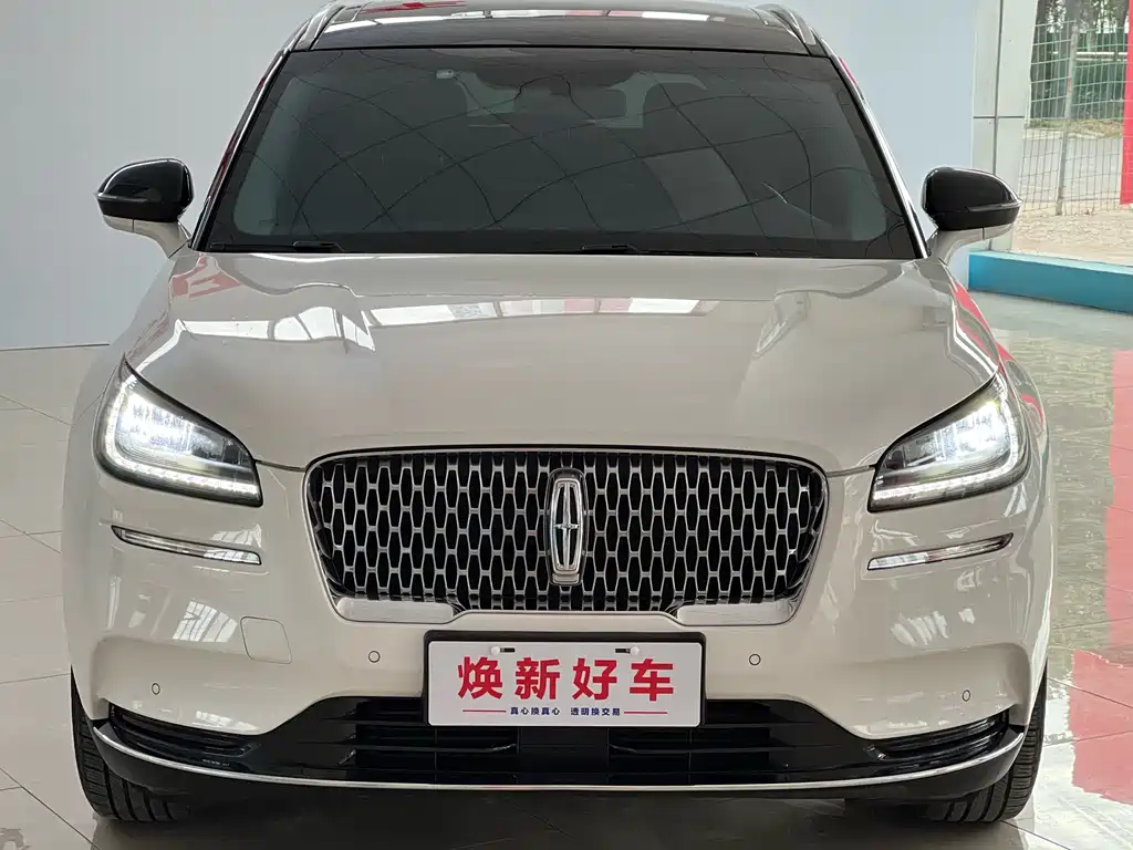 Lincoln Corsair — миниатюра 4