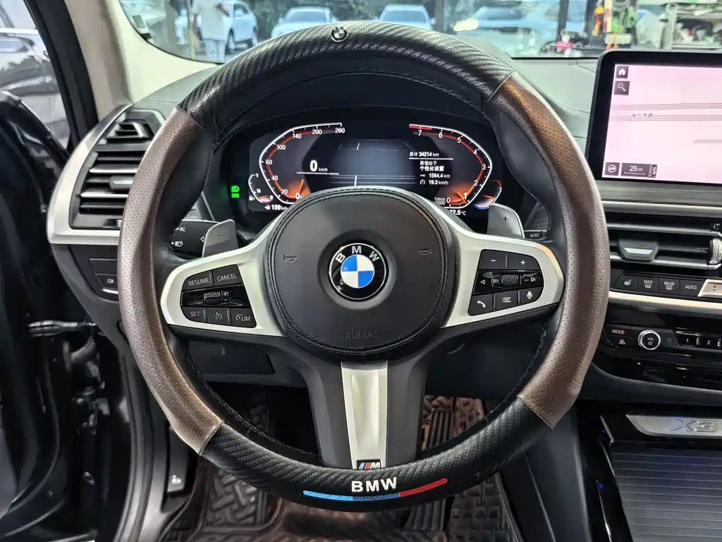 BMW X3 — миниатюра 11