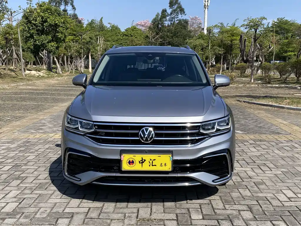Volkswagen Tiguan L L 2022 330TSI AT R-Line Flagship