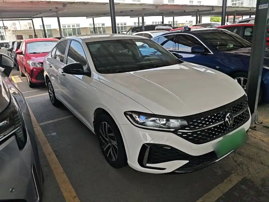 Volkswagen Lavida — миниатюра 4