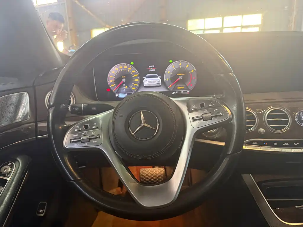 Mercedes-Benz S-Class — миниатюра 10