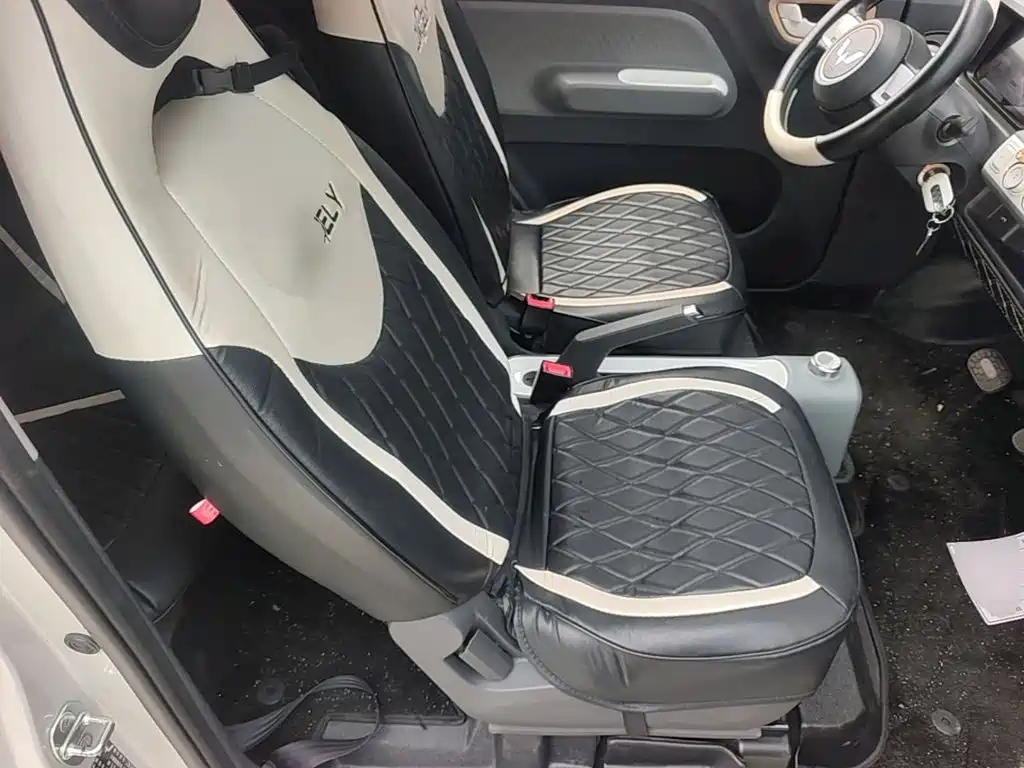 Wuling MINIEV — миниатюра 25