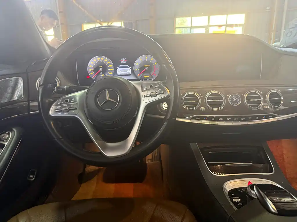Mercedes-Benz S-Class — миниатюра 9
