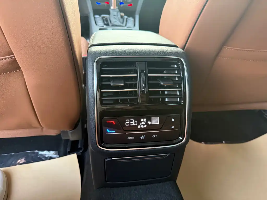 Volkswagen CC — миниатюра 9