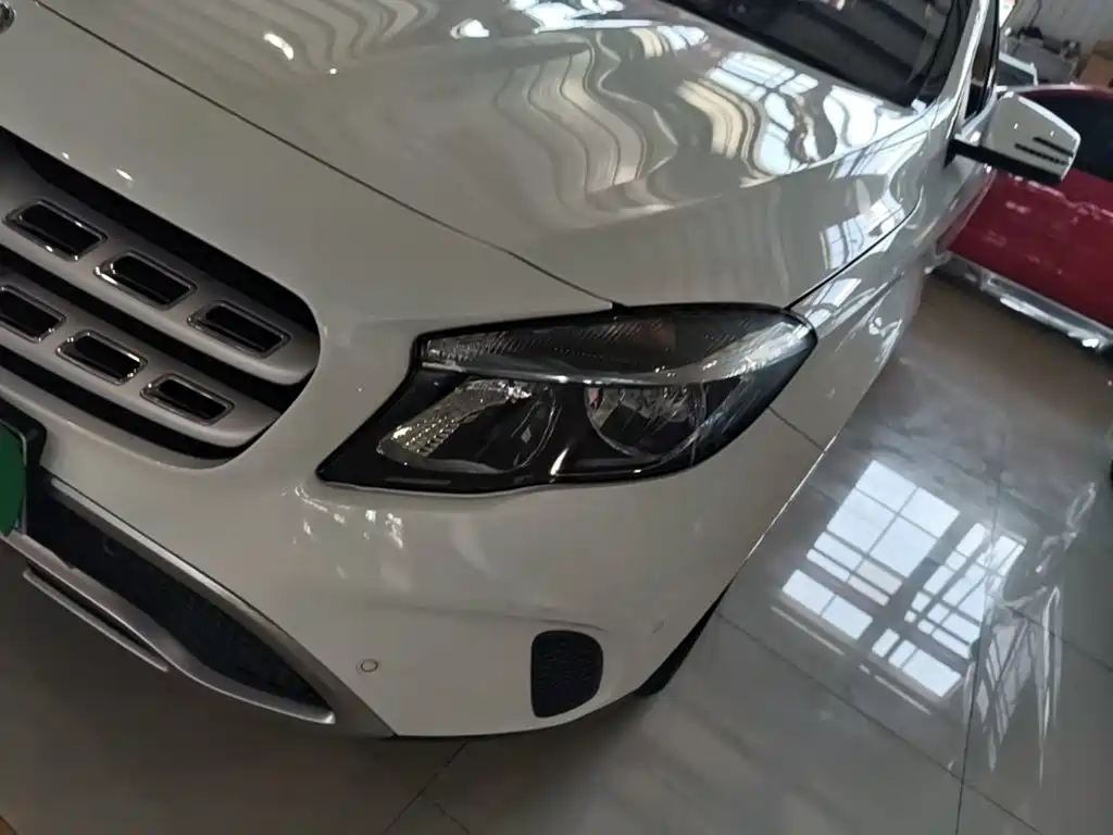 Mercedes-Benz GLA — миниатюра 24