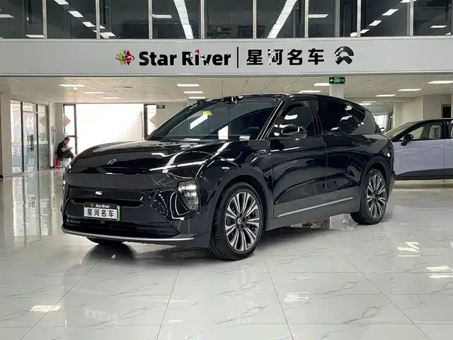 2023 Nio ES8