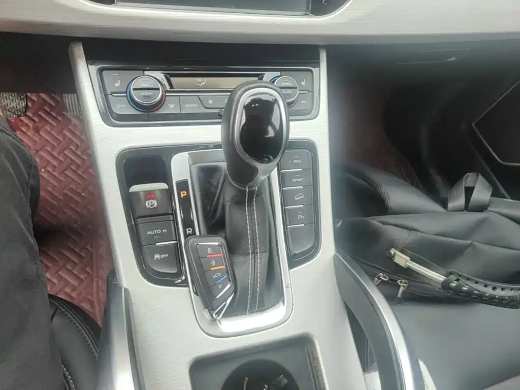 Geely Boyue — миниатюра 14
