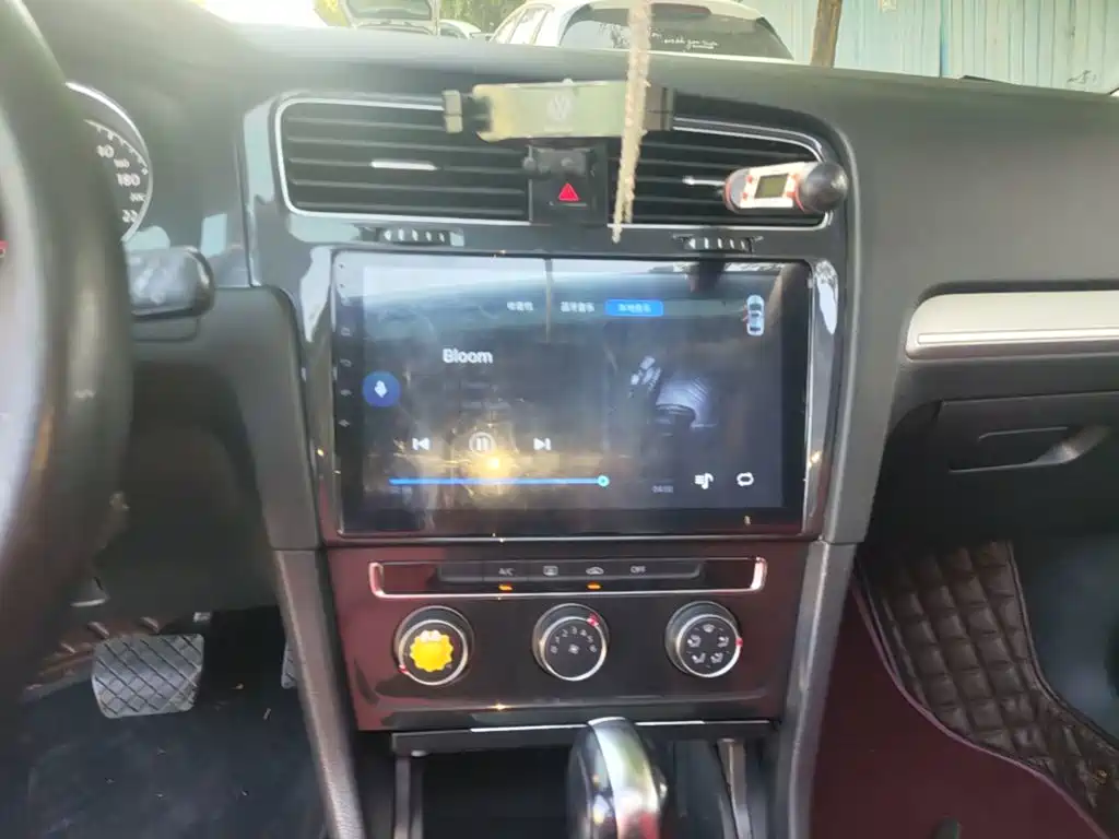 Volkswagen Golf — миниатюра 13