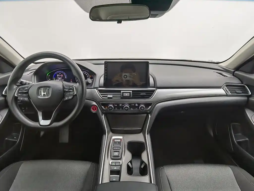 Honda Accord — миниатюра 5