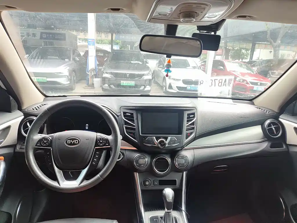 BYD Song — миниатюра 10