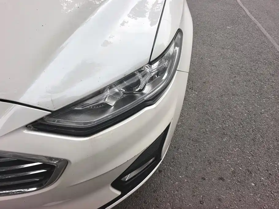 Ford Mondeo — миниатюра 5