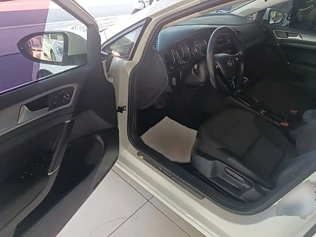 Volkswagen Golf — миниатюра 16