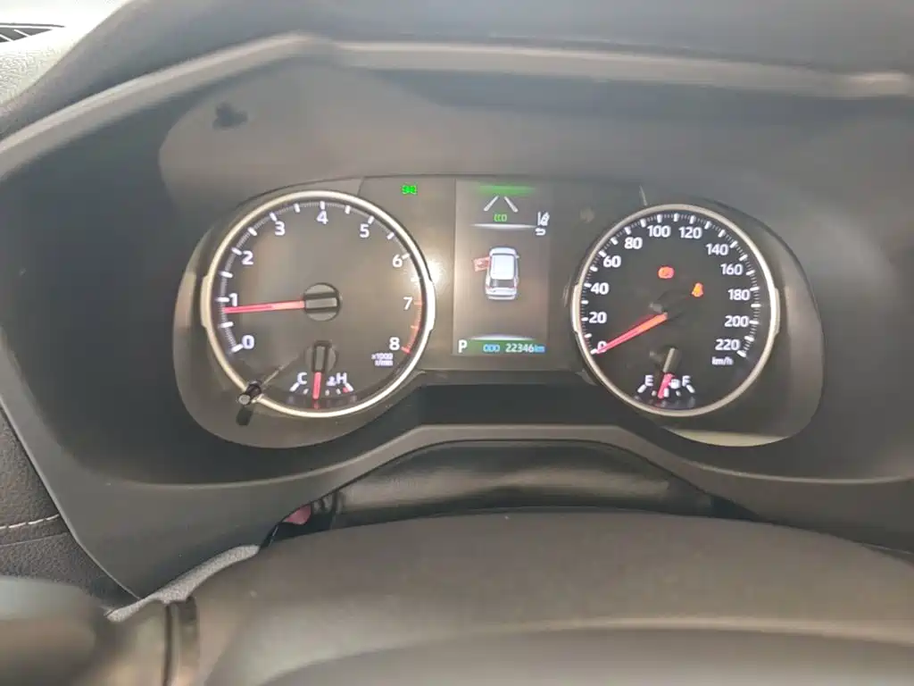 Toyota RAV4 — миниатюра 12