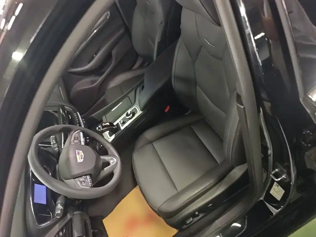 Cadillac CT5 — миниатюра 15