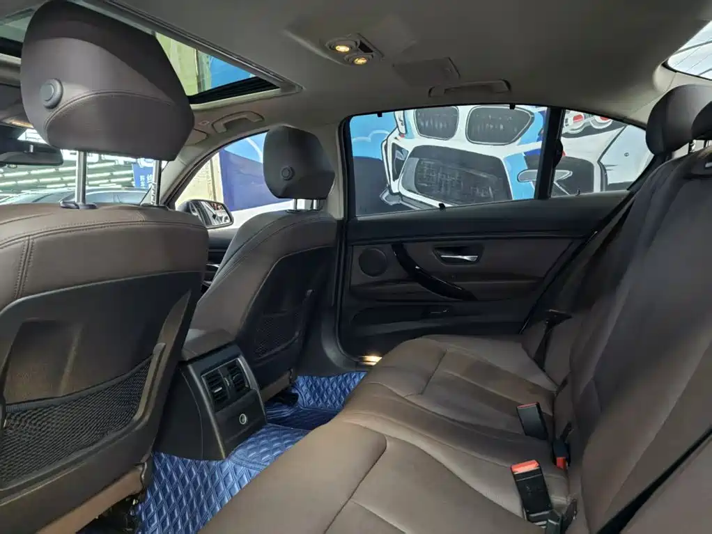 BMW 3 Series — миниатюра 11
