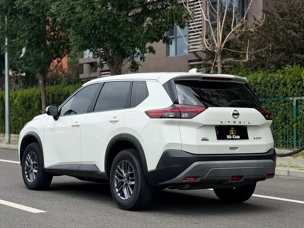 Nissan X-Trail — миниатюра 4
