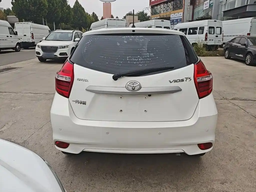 Toyota Vios FS — миниатюра 6