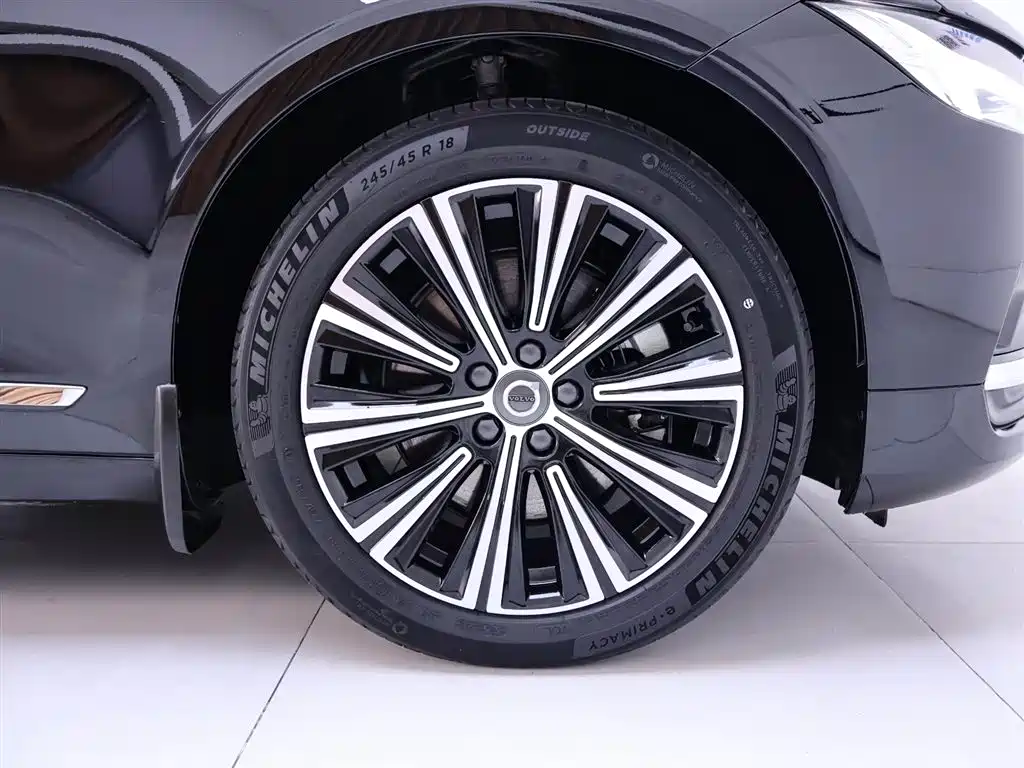 Volvo S90 2022 B5 Luxury