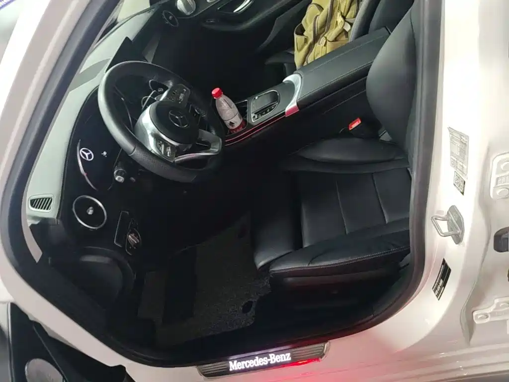 Mercedes-Benz C-Class — миниатюра 15