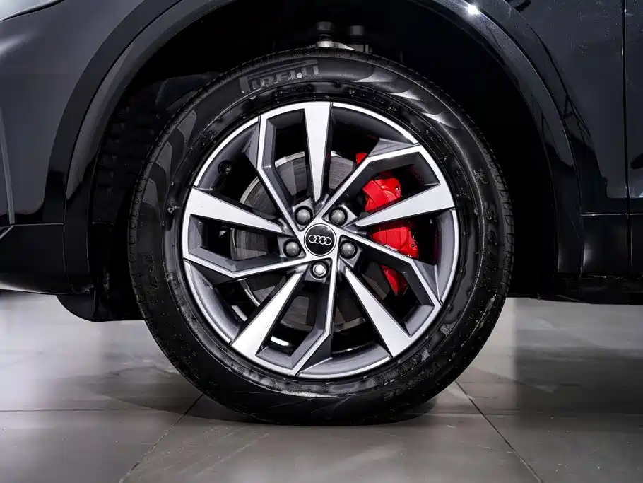 Audi Q5L — миниатюра 12