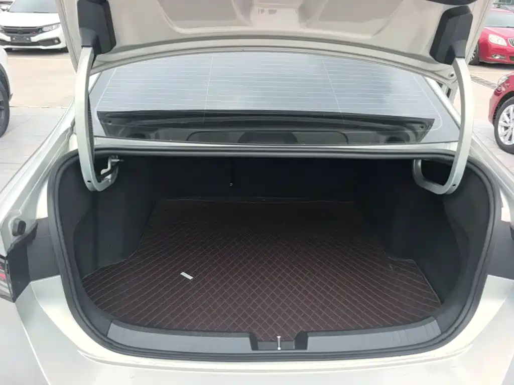 Volkswagen Sagitar — миниатюра 19