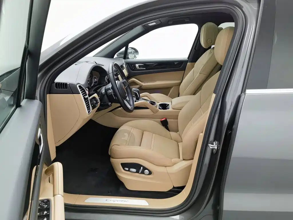 Porsche Cayenne Hybrid — миниатюра 10