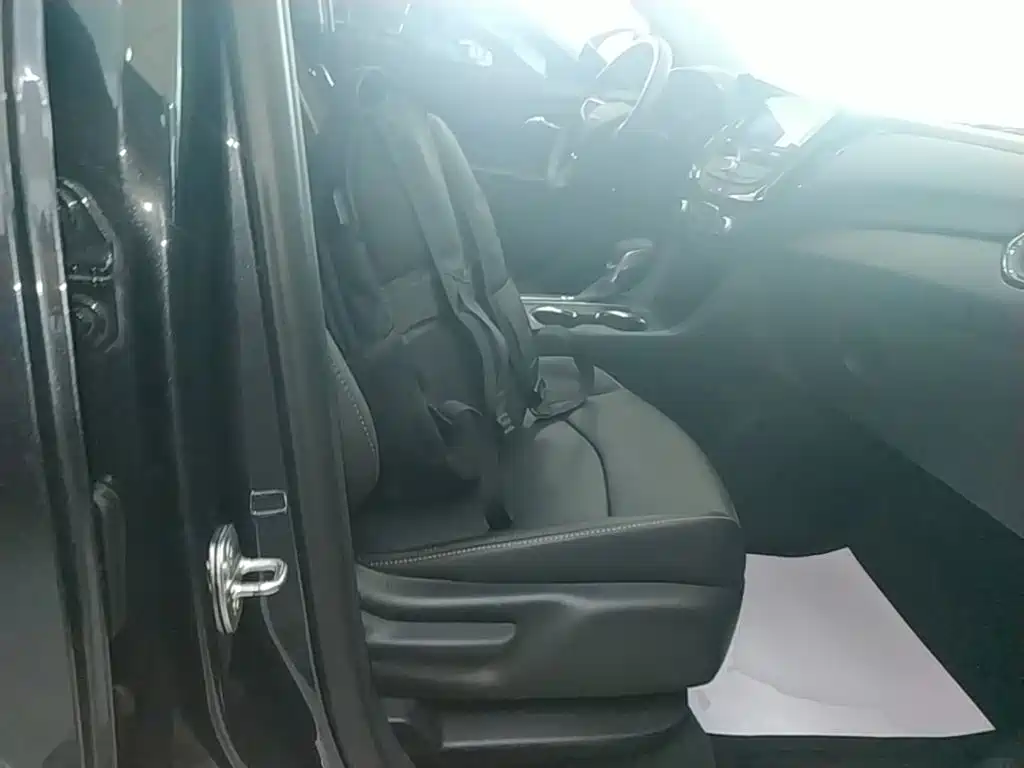 Chevrolet Equinox — миниатюра 25