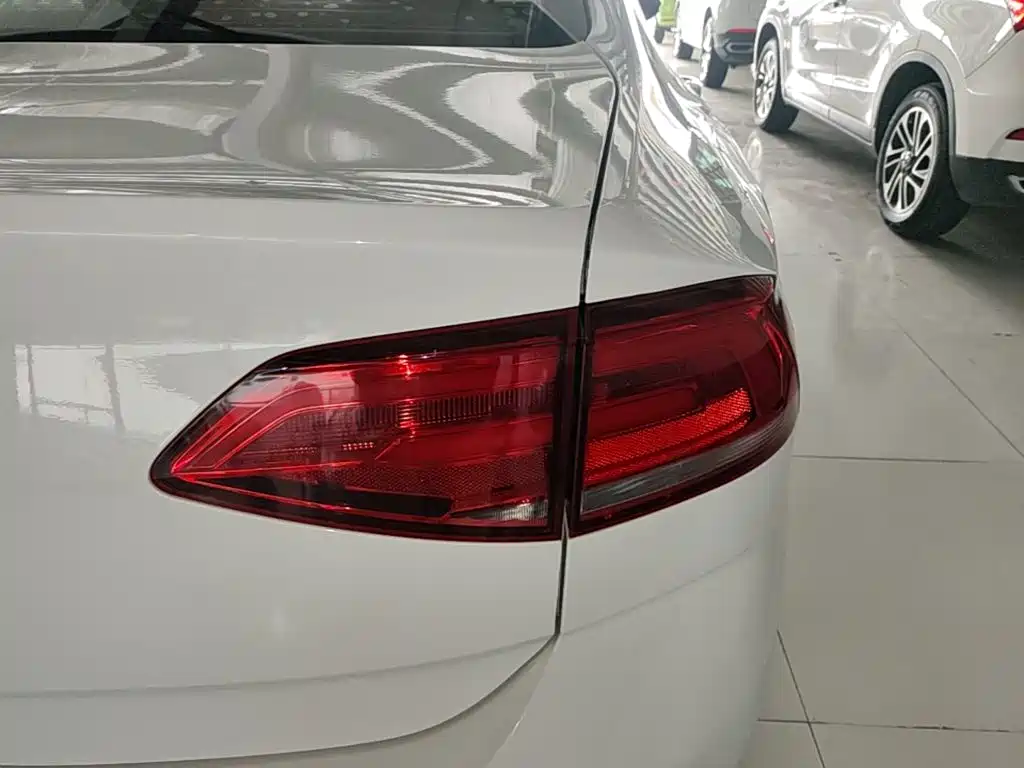 Volkswagen Lamando — миниатюра 8