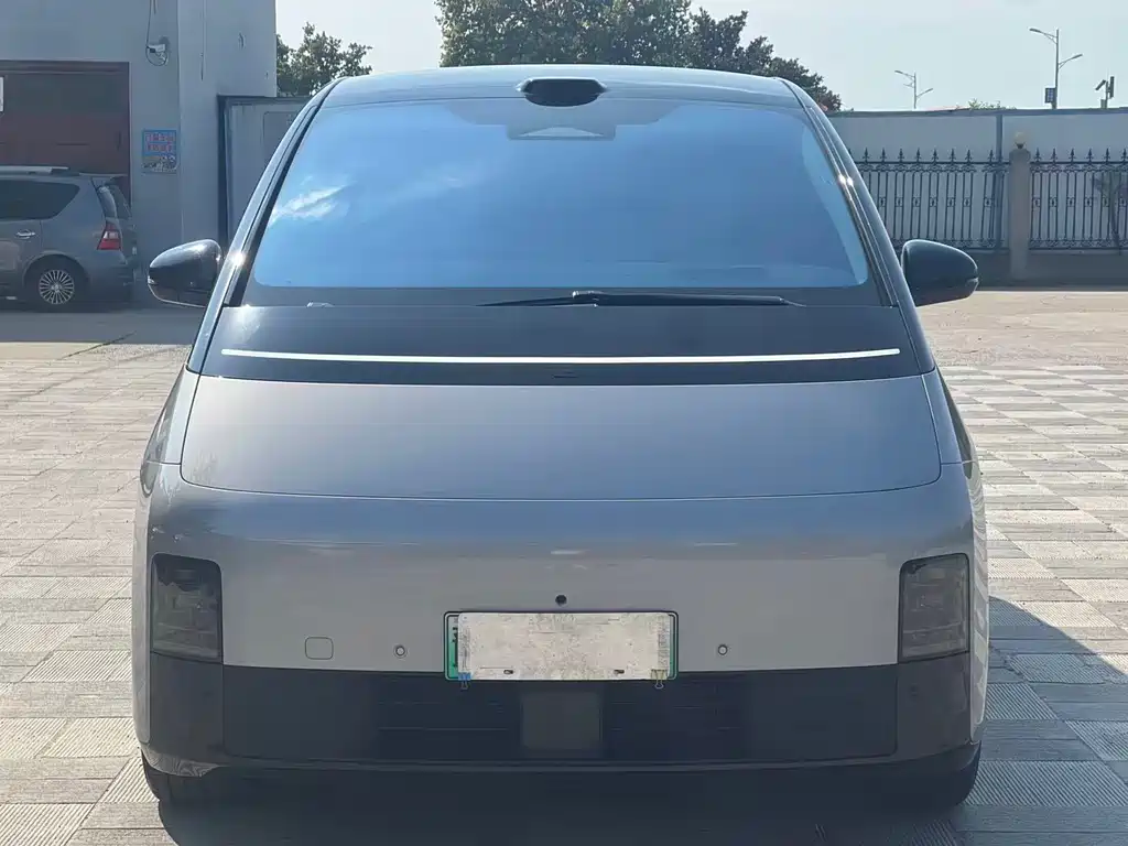 Li Auto Li MEGA — миниатюра 2