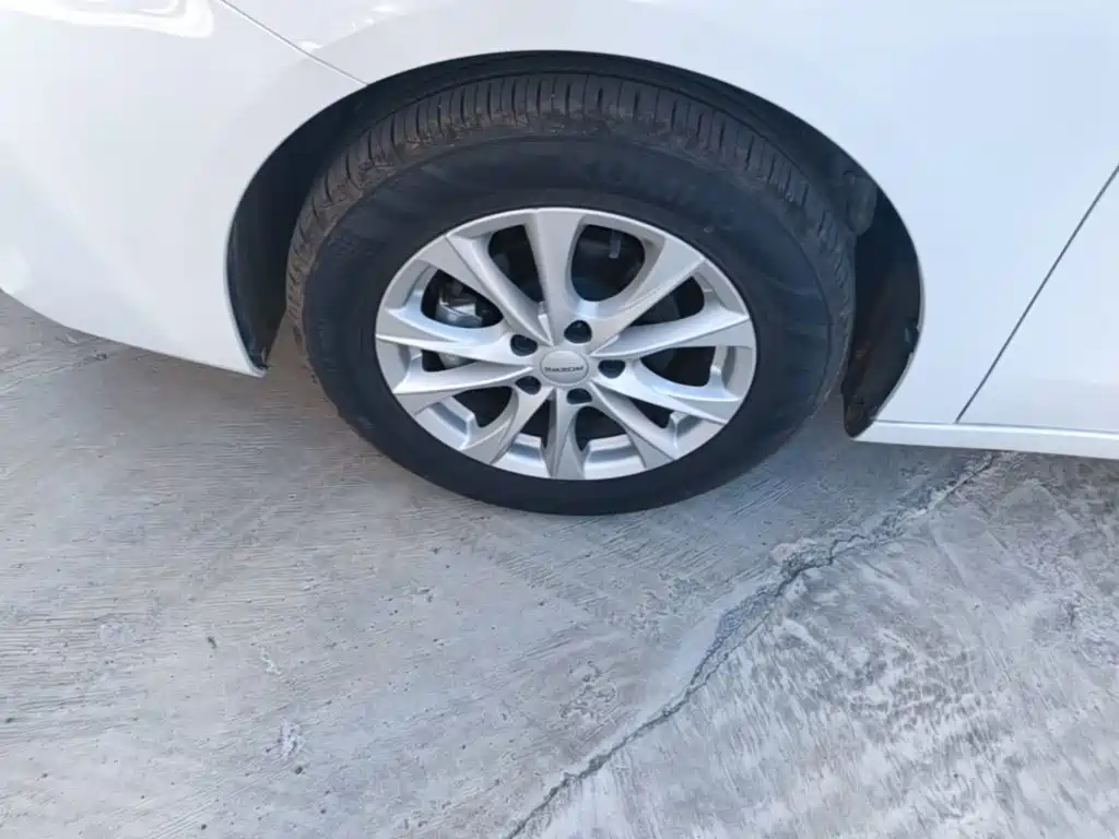 Roewe i5 — миниатюра 23