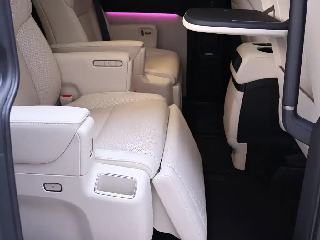 Li Auto Li MEGA — миниатюра 25