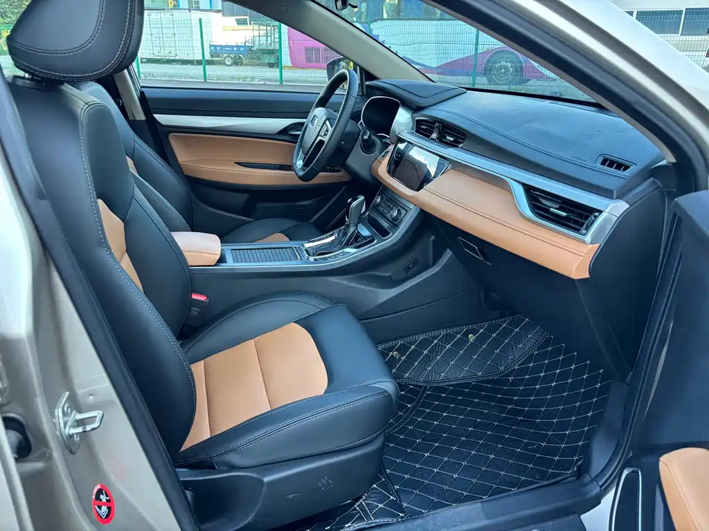 Geely Vision S1 — миниатюра 15